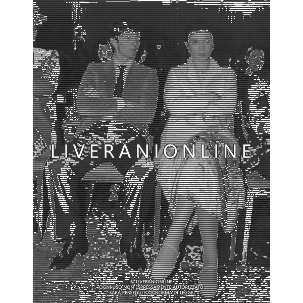 PAOLO ROSSI CALCIATORE ITALIANO - RETROSPETTIVA NELLA FOTO A MILANO NEL 1978 ALL\'HOTEL PRINCIPE DI SAVOIA CON LA PRIMA MOGLIE SIMONETTA RIZZATO ©ARCHIVIO AGENZIA ALDO LIVERANI SAS
