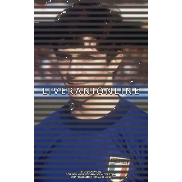PAOLO ROSSI CALCIATORE - RETROSPETTIVA NELLA FOTO CON LA MAGLIA DELLA NAZIONALE ITALIANA ©ARCHIVIO AGENZIA ALDO LIVERANI SAS