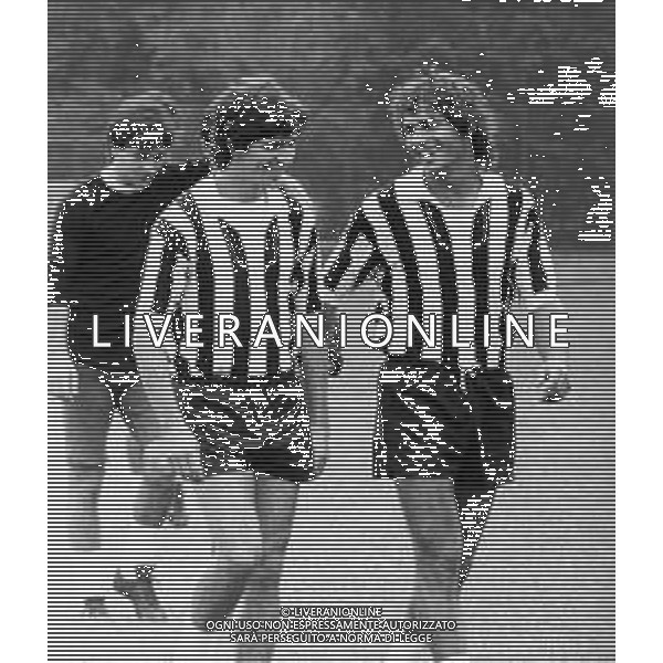 PAOLO ROSSI CALCIATORE - RETROSPETTIVA NELLA FOTO CON LA MAGLIA DELLA JUVENTUS CON ANTONIO CABRINI ©ARCHIVIO AGENZIA ALDO LIVERANI SAS