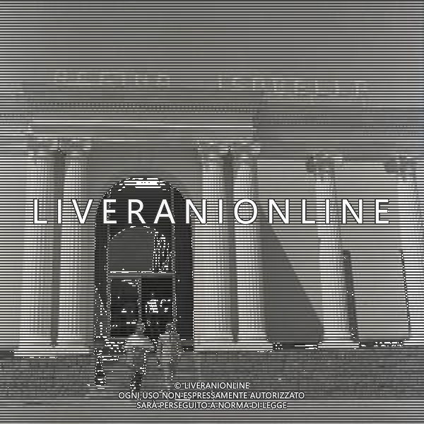 RETROSPETTIVA GIOVANNI GRONCHI POLITICO NELLA FOTO GIOVANNI GRONCHI A ISCHIA ALLE TERME NELL\'ANNO 1958  AG ALDO LIVERANI SAS  