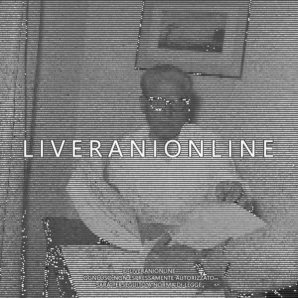 RETROSPETTIVA GIOVANNI GRONCHI POLITICO NELLA FOTO GIOVANNI GRONCHI A ISCHIA ALLE TERME NELL\'ANNO 1958  AG ALDO LIVERANI SAS   