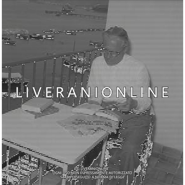 RETROSPETTIVA GIOVANNI GRONCHI POLITICO NELLA FOTO GIOVANNI GRONCHI A ISCHIA ALLE TERME NELL\'ANNO 1958  AG ALDO LIVERANI SAS  