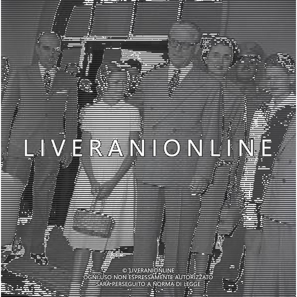 RETROSPETTIVA GIOVANNI GRONCHI POLITICO NELLA FOTO GIOVANNI GRONCHI A FORMIA CON LA FAMIGLIA NELL\'ANNO 1958  AG ALDO LIVERANI SAS  