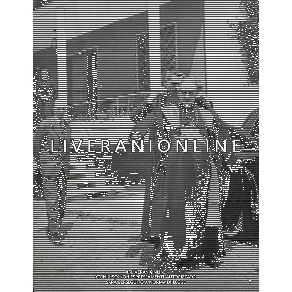 RETROSPETTIVA GIOVANNI BATTISTA ENRICO ANTONIO MARIA MONTINI -PAPA PAOLO VI NELLA FOTO GIOVANNI BATTISTA ENRICO ANTONIO MARIA MONTINI -PAPA PAOLO VI CON IL FRATELLO LODOVICO IL 15-05-1963 ARCHIVIO VESPASIANI -AG ALDO LIVERANI SAS