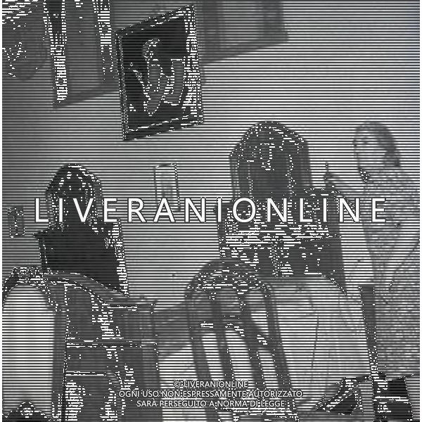RETROSPETTIVA GIOVANNI BATTISTA ENRICO ANTONIO MARIA MONTINI -PAPA PAOLO VI NELLA FOTO GIOVANNI BATTISTA ENRICO ANTONIO MARIA MONTINI -PAPA PAOLO VI  LA CASA NATALE DI PAPA MONTINI PAOLO VI A CONCESIO NELL\'ANNO 1963 AG ALDO LIVERANI SAS  