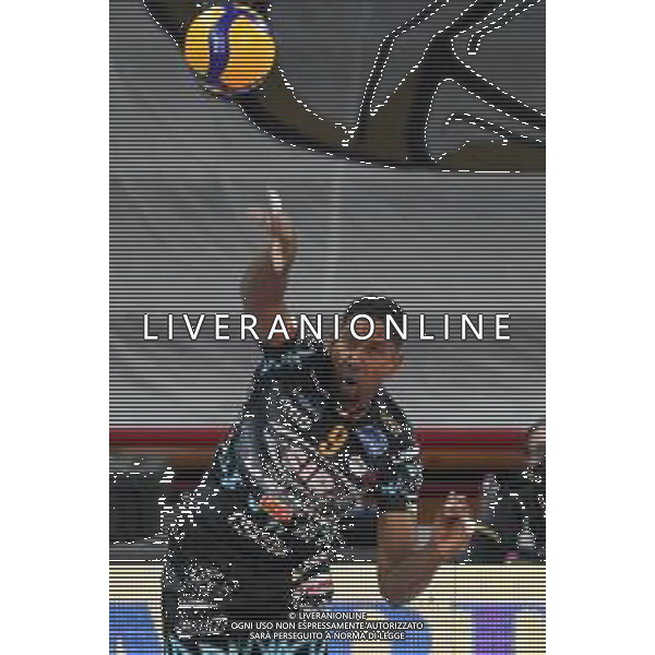 LiveMedia/Loris Cerquiglini Sir Safety Conad Perugia vs NBV Verona - Volleyball Italian Serie A Men Superleague Championship 2020/2021, 19 December 2020 PalaBarton, perugia, Italy Photo showing: wilfredo leon venero (n.9 schiacciatore sir safety conad perugia) in joke @LM/Loris Cerquiglini AG ALDO LIVERANI SAS
