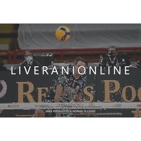 LiveMedia/Loris Cerquiglini Sir Safety Conad Perugia vs NBV Verona - Volleyball Italian Serie A Men Superleague Championship 2020/2021, 19 December 2020 PalaBarton, perugia, Italy Photo showing: travica dragan (n.04 palleggiatore sir safety conad perugia) in joke @LM/Loris Cerquiglini AG ALDO LIVERANI SAS