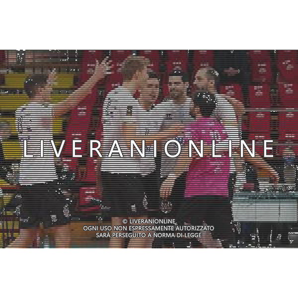 LiveMedia/Loris Cerquiglini Sir Safety Conad Perugia vs NBV Verona - Volleyball Italian Serie A Men Superleague Championship 2020/2021, 19 December 2020 PalaBarton, perugia, Italy Photo showing: nbv verona rejoices @LM/Loris Cerquiglini AG ALDO LIVERANI SAS
