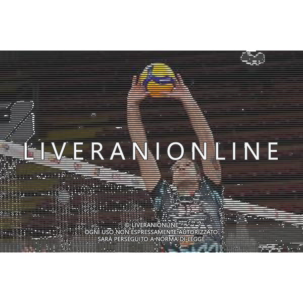 LiveMedia/Loris Cerquiglini Sir Safety Conad Perugia vs NBV Verona - Volleyball Italian Serie A Men Superleague Championship 2020/2021, 19 December 2020 PalaBarton, perugia, Italy Photo showing: travica dragan (n.04 setter sir safety conad perugia) raise @LM/Loris Cerquiglini AG ALDO LIVERANI SAS