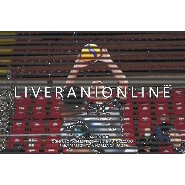 LiveMedia/Loris Cerquiglini Sir Safety Conad Perugia vs NBV Verona - Volleyball Italian Serie A Men Superleague Championship 2020/2021, 19 December 2020 PalaBarton, perugia, Italy Photo showing: travica dragan (n.04 setter sir safety conad perugia) raise @LM/Loris Cerquiglini AG ALDO LIVERANI SAS