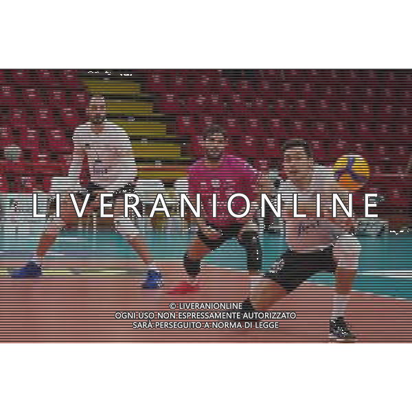 LiveMedia/Loris Cerquiglini Sir Safety Conad Perugia vs NBV Verona - Volleyball Italian Serie A Men Superleague Championship 2020/2021, 19 December 2020 PalaBarton, perugia, Italy Photo showing: jaeschke thomas (nbv verona) in reception @LM/Loris Cerquiglini AG ALDO LIVERANI SAS