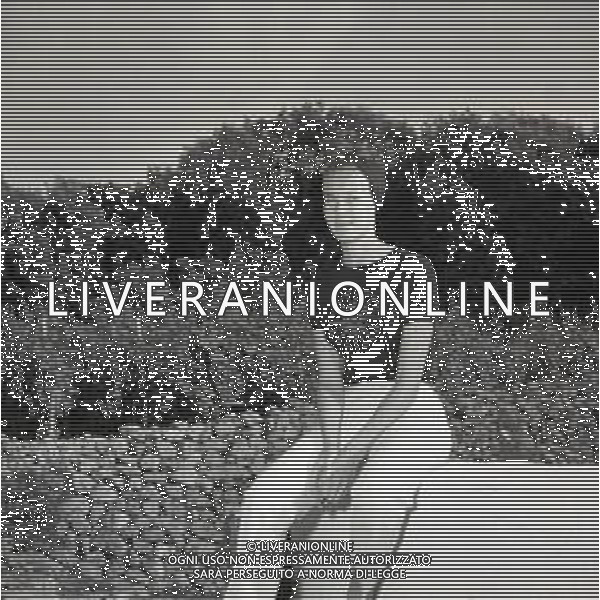RETROSPETTIVA MARIA GABRIELLA DI SAVOIA NELLA FOTO MARIA GABRIELLA DI SAVOIA A ISCHIA NELL\'ANNO 1963 AG ALDO LIVERANI SAS  