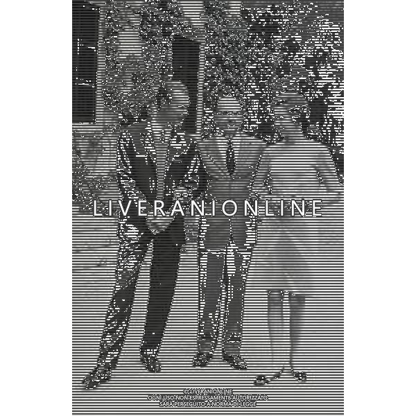 RETROSPETTIVA MARIA GABRIELLA DI SAVOIA NELLA FOTO MARIA GABRIELLA DI SAVOIA CON IL PADRE IL RE UMBERTO DI SAVOIA E IL FRATELLO VITTORIO EMANUELE ARCHIVIO VESPASIANI -AG ALDO LIVERANI SAS 