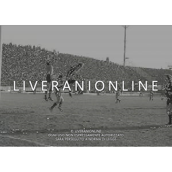 15-01-1984 BERGAMO CAMPIONATO DI CALCIO SERIE B ATALANTA CAMPOBASSO 1-0 NELLA FOTO AZIONE DI GIOCO AG ALDO LIVERANI SAS