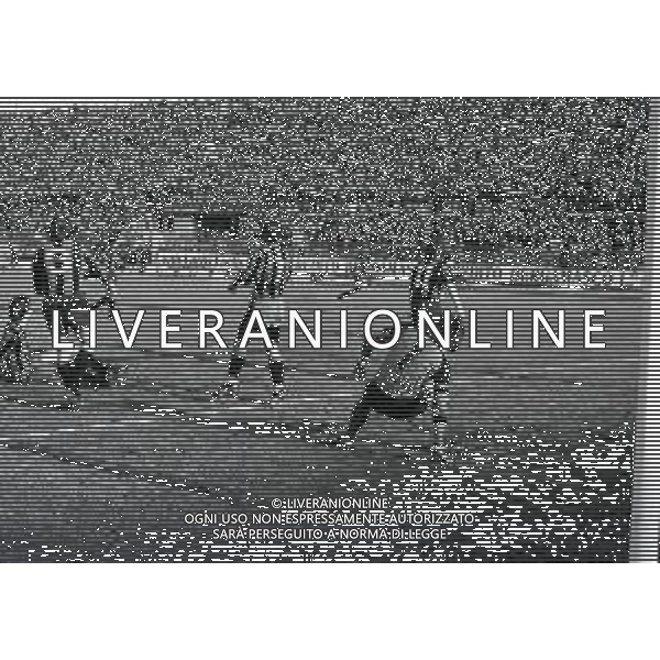 15-01-1984 BERGAMO CAMPIONATO DI CALCIO SERIE B ATALANTA CAMPOBASSO 1-0 NELLA FOTO AZIONE DI GIOCO AG ALDO LIVERANI SAS