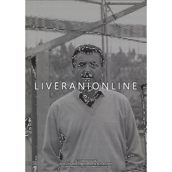 27-11-1994 BERGAMO CAMPIONATO DI CALCIO SERIE B ATALANTA VERONA 0-1 NELLA FOTO EMILIANO MONDONICO ALLENATORE ATALANTA CALCIO AG ALDO LIVERANI SAS