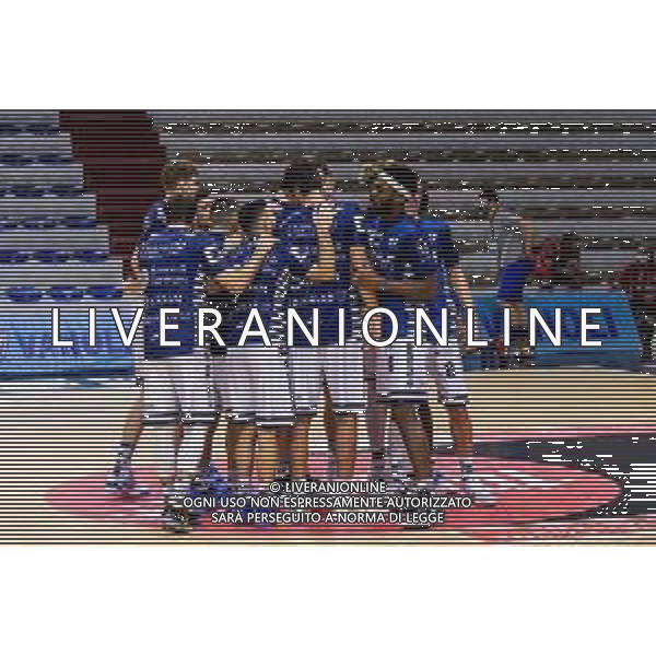 Matteo Casoni/LM - Vanoli Basket Cremona vs Banco di Sardegna Sassari - Campionato di Basket Serie A 2020/2021 23 dicembre 2020 - Sport Mario Radi, Cremona, Italia Nella foto: Il Banco Di Sardegna Sassari @LM/Matteo Casoni AG ALDO LIVERANI SAS