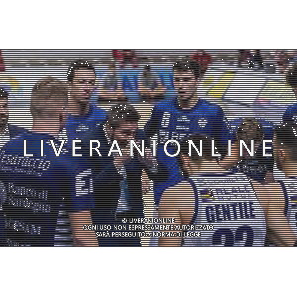 Matteo Casoni/LM - Vanoli Basket Cremona vs Banco di Sardegna Sassari - Campionato di Basket Serie A 2020/2021 23 dicembre 2020 - Sport Mario Radi, Cremona, Italia Nella foto: Coach Gianmarco Pozzecco della Banco Di Sardegna Sassari @LM/Matteo Casoni AG ALDO LIVERANI SAS