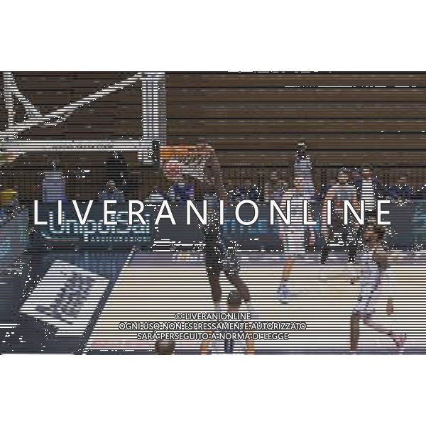 Matteo Casoni/LM - Vanoli Basket Cremona vs Banco di Sardegna Sassari - Campionato di Basket Serie A 2020/2021 23 dicembre 2020 - Sport Mario Radi, Cremona, Italia Nella foto: Schiiacciata di Jarvis Williams della Vanoli Cremona @LM/Matteo Casoni AG ALDO LIVERANI SAS