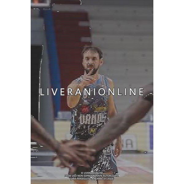 Matteo Casoni/LM - Vanoli Basket Cremona vs Banco di Sardegna Sassari - Campionato di Basket Serie A 2020/2021 23 dicembre 2020 - Sport Mario Radi, Cremona, Italia Nella foto: Giuseppe Poeta @LM/Matteo Casoni AG ALDO LIVERANI SAS
