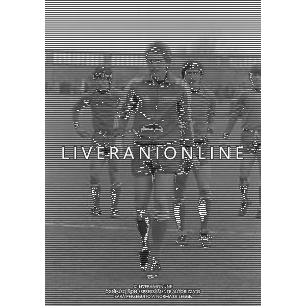 ROBERTO BETTEGA CALCIATORE CON LA MAGLIA DELLA NAZIONALE ITALIANA NEL 1978-1979 - RETROSPETTIVA NELLA FOTO CON PAOLO ROSSI E GAETANO SCIREA DURANTE L\'ALLENAMENTO ©Archivio Giovanni Liverani/AG. ALDO LIVERANI SAS