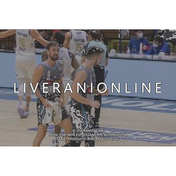 Matteo Casoni/LM - Vanoli Cremona vs Happy Casa Brindisi - Campionato di Basket Serie A 2020/2021 27 dicembre 2020 - Palazzetto dello Sport Mario Radi, Cremona, Italia Nella foto: Giuseppe Poeta della Vanoli Cremona esulta per un tiro realizzato da Fabio Mian @LM/Matteo Casoni AG ALDO LIVERANI SAS
