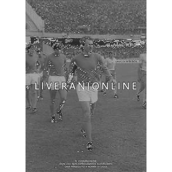 ROBERTO BETTEGA CALCIATORE CON LA MAGLIA DELLA NAZIONALE ITALIANA NEL 1980 - RETROSPETTIVA NELLA FOTO CON ANTONIO CABRINI ©Archivio Giovanni Liverani/AG. ALDO LIVERANI SAS