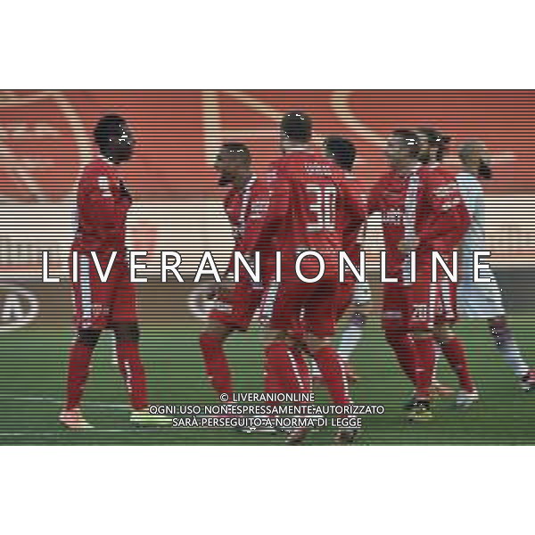 ¬© TVRG esultanza Monza dopo il gol dell\'1 a 0 di Mario Balotelli con Prince Boateng Monza vs Salernitana Campionato Serie BKT - 16a giornata Monza 30-12-2020 U-Power Stadium foto Roberto Garavaglia/ag. Aldo Liverani sas