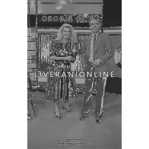 BETTEGA ROBERTO CALCIATORE - RETROSPETTIVA NELLA FOTO A MILANO NEL 1984 OSPITE DELLA TRASMISSIONE SPORTIVA \'CACCIA AL 13\' CONDOTTO DA MARIA TERESA RUTA ©Archivio Giovanni Liverani / AG. ALDO LIVERANI SAS