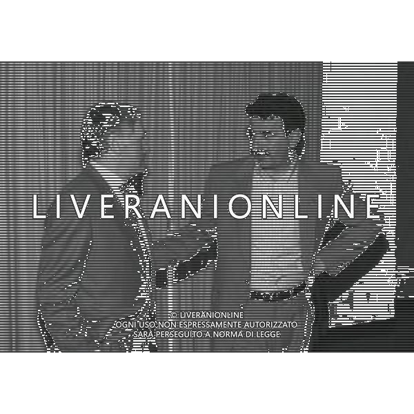 1993-1994 MILANO RIUNIONE ASSOCIAZIONE ITALIANA ALLENATORI DI CALCIO NELLA FOTO LUIGI RADICE E EMILIANO MONDONICO AG ALDO LIVERANI SAS