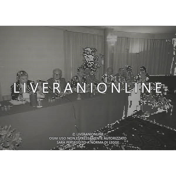 1993-1994 MILANO RIUNIONE ASSOCIAZIONE ITALIANA ALLENATORI DI CALCIO NELLA FOTO IL TAVOLO DEI RELATORI AG ALDO LIVERANI SAS