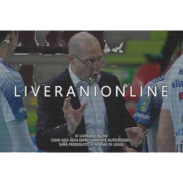 Roberto Tommasini/LM - NBV Verona vs Allianz Milano - Campionato di Volley Superlega Serie A 2020/2021 03 gennaio 2021 - Verona, Italia Nella foto: Roberto Piazza - Head Coach - Allianz Power Volley Milano durante un time-out @LM/Roberto Tommasini AG ALDO LIVERANI SAS