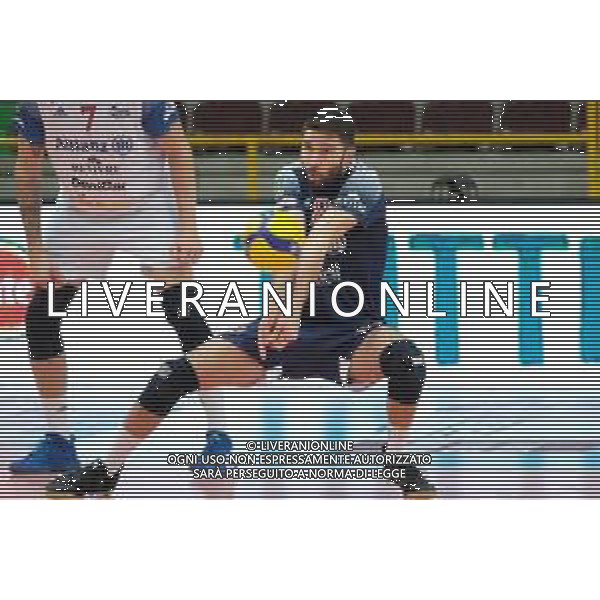 Roberto Tommasini/LM - NBV Verona vs Allianz Milano - Campionato di Volley Superlega Serie A 2020/2021 03 gennaio 2021 - Verona, Italia Nella foto: Ricezione di Luan Weber - Allianz Power Volley Milano @LM/Roberto Tommasini AG ALDO LIVERANI SAS