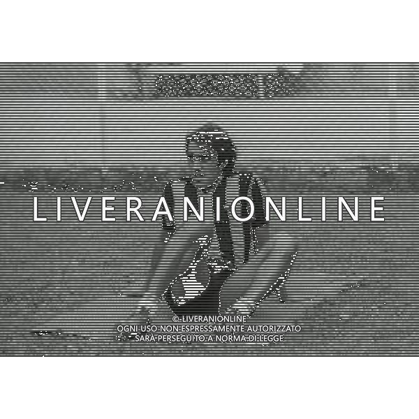 RETROSPETTIVA PIETRO ANASTASI CALCIATORE NELLA FOTO PIETRO ANASTASI IN RITIRO CON L\'INTER A SAN PELLEGRINO TERME NELL\'ANNO 1976 AG ALDO LIVERANI SAS
