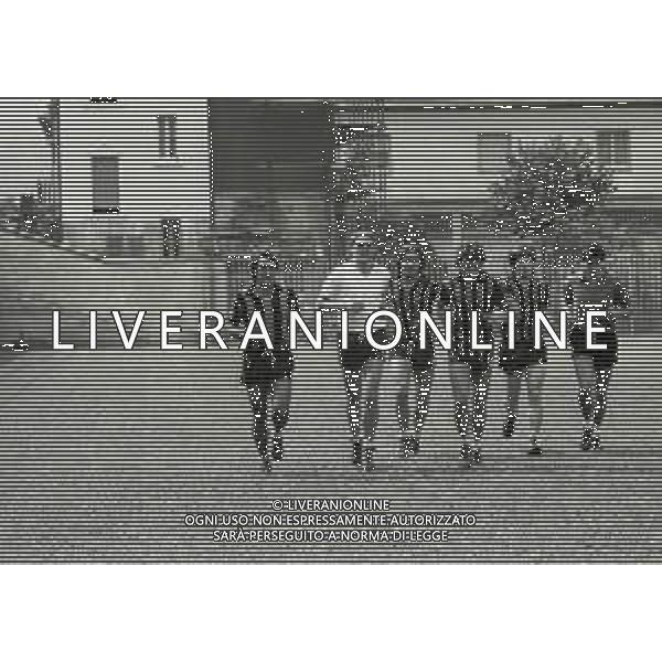 RETROSPETTIVA PIETRO ANASTASI CALCIATORE NELLA FOTO PIETRO ANASTASI IN RITIRO CON L\'INTER A SAN PELLEGRINO TERME NELL\'ANNO 1976 AG ALDO LIVERANI SAS