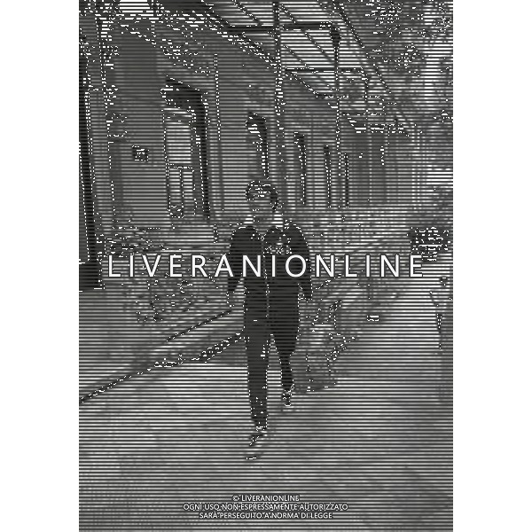 RETROSPETTIVA PIETRO ANASTASI CALCIATORE NELLA FOTO PIETRO ANASTASI IN RITIRO CON L\'INTER A SAN PELLEGRINO TERME NELL\'ANNO 1976 AG ALDO LIVERANI SAS