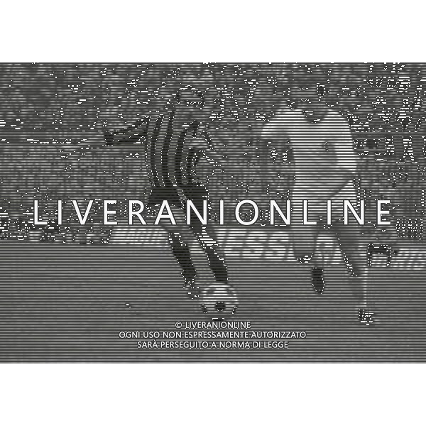 RETROSPETTIVA PIETRO ANASTASI CALCIATORE NELLA FOTO PIETRO ANASTASI CON LA MAGLIA DELL\'INTER NELL\'ANNO 1977-1978 AG ALDO LIVERANI SAS