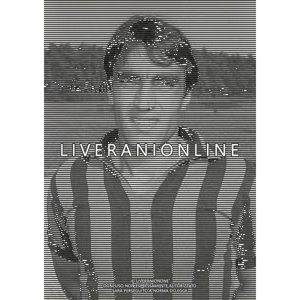 RETROSPETTIVA PIETRO ANASTASI CALCIATORE NELLA FOTO PIETRO ANASTASI CON LA MAGLIA DELL\'INTER NELL\'ANNO 1977-1978 AG ALDO LIVERANI SAS