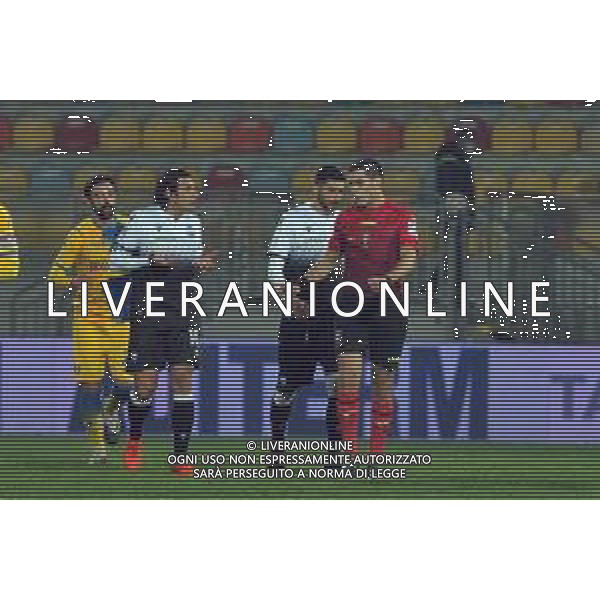 Frosinone vs SPAL Campionato Serie B - 17 Giornata Stadio B.Stirpe - Frosinone 04-01-2021 nella foto Proteste sergio Floccari con arbitro Simone Sozza ©Federico Gaetano/AGENZIA ALDO LIVERANI SAS