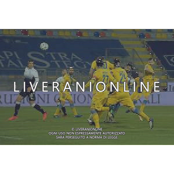 Frosinone vs SPAL Campionato Serie B - 17 Giornata Stadio B.Stirpe - Frosinone 04-01-2021 nella foto Colpo di testa di nenad Tomovic ©Federico Gaetano/AGENZIA ALDO LIVERANI SAS
