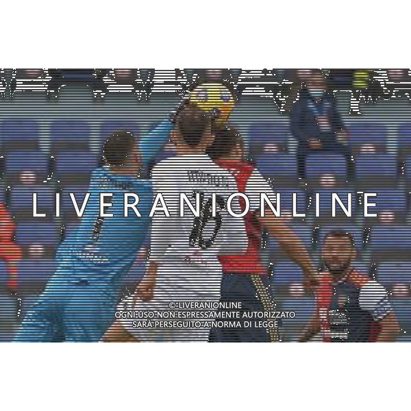 06-01-2021-CAGLIARI CALCIO-BENEVENTO CALCIO. CAMPIONATO CALCIO ITALIANO SERIE A 2020/2021. ITALIA, SARDEGNA, CAGLIARI, STADIO SARDEGNA ARENA. SALVATORE MOI/ALDO LIVERANI SAS NELLA FOTO: DA SINISTRA A DESTRA: MOBTIPO\', IMPROTA, BENEVENTO, PAVOLETTI, JOAO PEDRO, CAGLIARI.