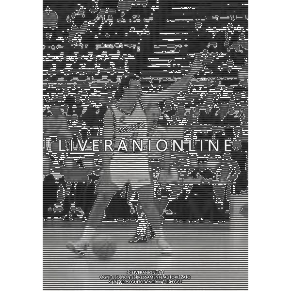 13-11-1990 MILANO QUARTI DI FINALE DI COPPA ITALIA PHILIPS MILANO-CLEAR CANTU\' NELLA FOTO PIERO MONTECCHI AG ALDO LIVERANI SAS