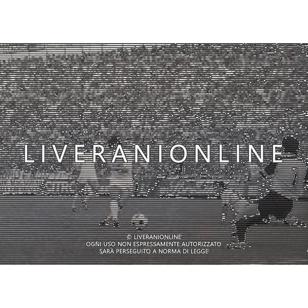 20-06-1984 CREMONA-CAMPIONATO DI CALCIO SERIE B CREMONESE -PISTOIESE 3-1 NELLA FOTO GOAL GIANLUCA VIALLI AG ALDO LIVERANI SAS