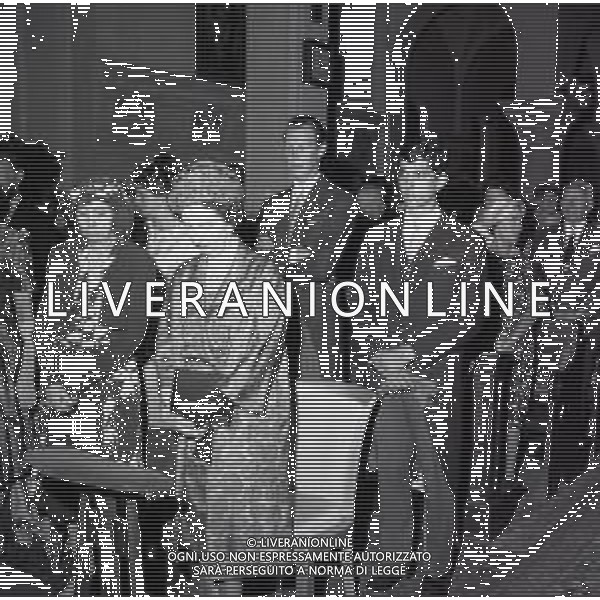 11-07-1964 CANNES MATRIMONIO GAY BORBONE PARMA NELLA FOTO VITTORIO EMANULE DI SAVOIA ALLA FUNZIONE DEL MATRIMONIO AG ALDO LIVERANI SAS