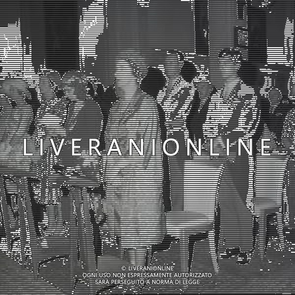 11-07-1964 CANNES MATRIMONIO GAY BORBONE PARMA NELLA FOTO VITTORIO EMANULE DI SAVOIA ALLA FUNZIONE DEL MATRIMONIO AG ALDO LIVERANI SAS