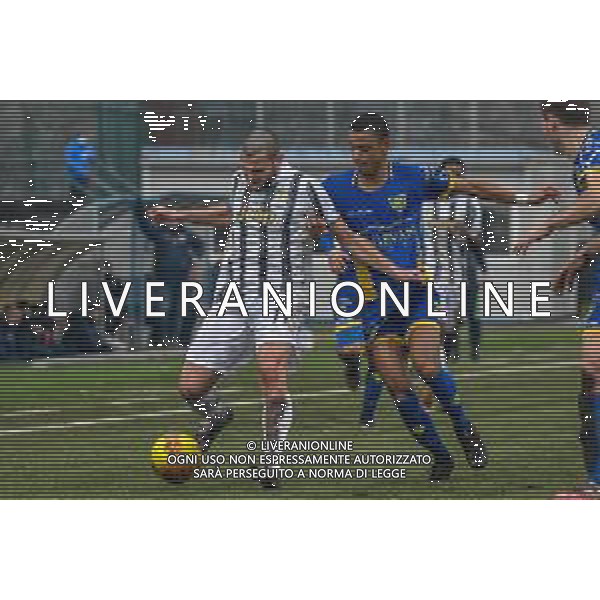 Fabio Fagiolini/LM - Carrarese vs Juventus U23 - Campionato di Calcio Serie C - Lega Pro 2020/2021 09 gennaio 2021 - Carrara, Italia Nella foto: Andrea Brighenti (Juventus U23) e Thomas Schiro (Carrarese) @LM/Fabio Fagiolini AG ALDO LIVERANI SAS