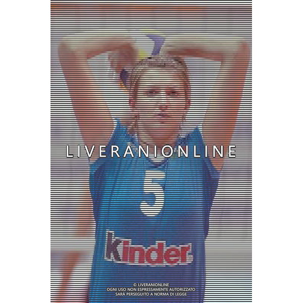 LIVORNO,25 AGOSTO 2005 VOLLEY FEMMINILE QUADRANGOLARE INTERNAZIONALE \'CITTA\' DI LIVORNO\' PARTITA ITALIA-TURCHIA NELLA FOTO:ANZANELLO SARA FOTO BIZZI-A.LIVERANI
