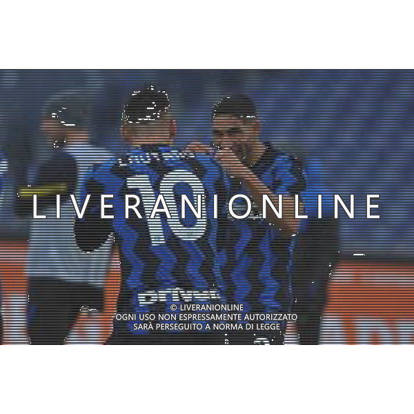 Roma vs Inter Campionato Serie A TIM - 17 giornata Stadio Olimpico - Roma 10-01-2021 nella foto Esultanza dopo il gol di Achraf Hakimi e lautaro Martinez ©Federico Gaetano / AG. ALDO LIVERANI SAS