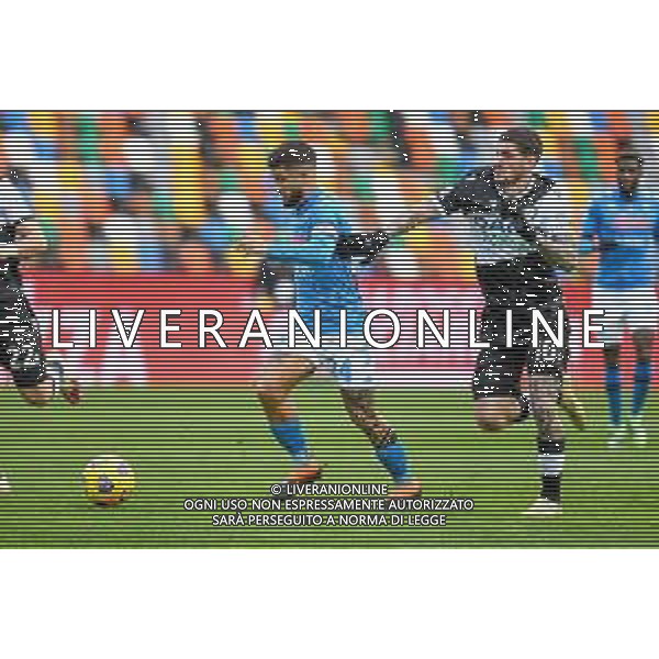 Ettore Griffoni/LM - Udinese Calcio vs SSC Napoli - Italian football Serie A match 2020/2021 10 January 2021 - Friuli Dacia Arena stadium, udine, Italy Photo showing: Lorenzo Insigne (Napoli) carries the ball hindered by Rodrigo De Paul (Udinese) @LM/Ettore Griffoni AG ALDO LIVERANI SAS