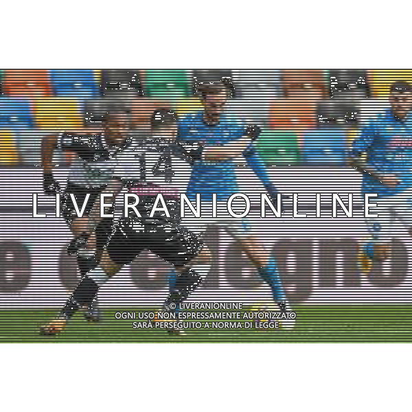 Ettore Griffoni/LM - Udinese Calcio vs SSC Napoli - Italian football Serie A match 2020/2021 10 January 2021 - Friuli Dacia Arena stadium, udine, Italy Photo showing: Fabian Ruiz (Napoli) hindered by Kevin Bonifazi (Udinese) @LM/Ettore Griffoni AG ALDO LIVERANI SAS
